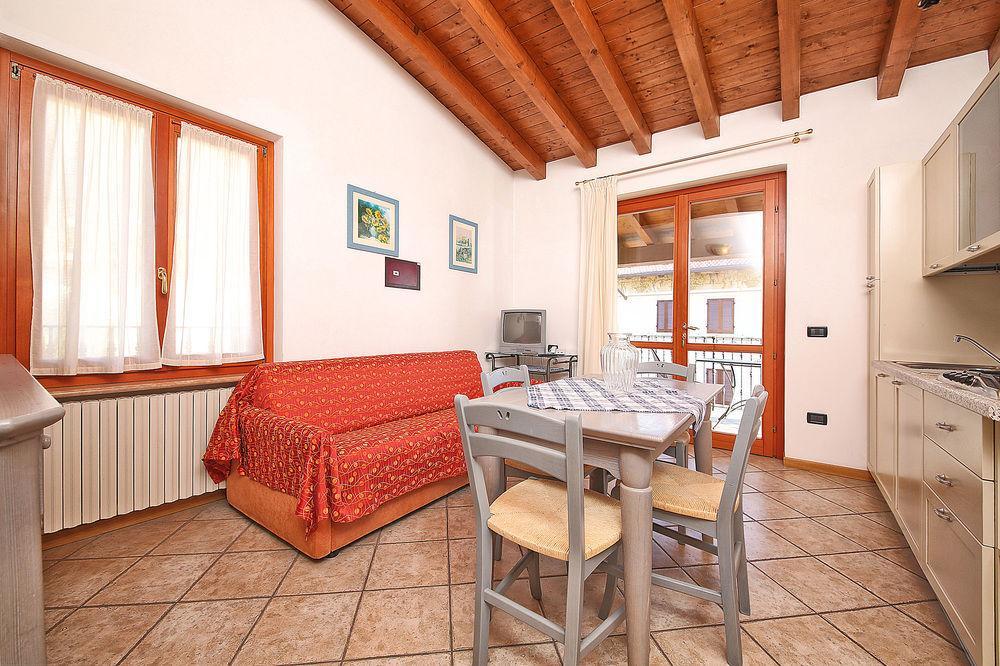 Residence Casa Gardola, Gtsgroup Tignale Buitenkant foto