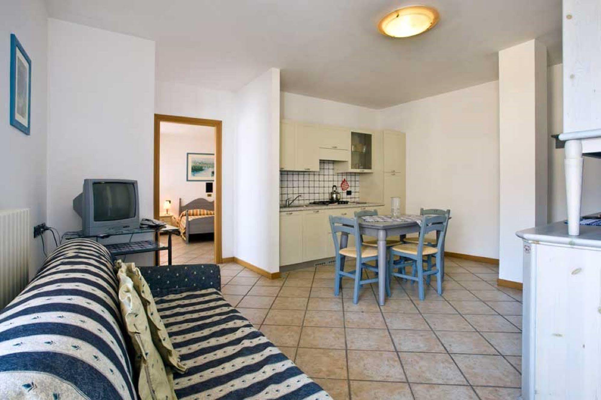 Residence Casa Gardola, Gtsgroup Tignale Buitenkant foto