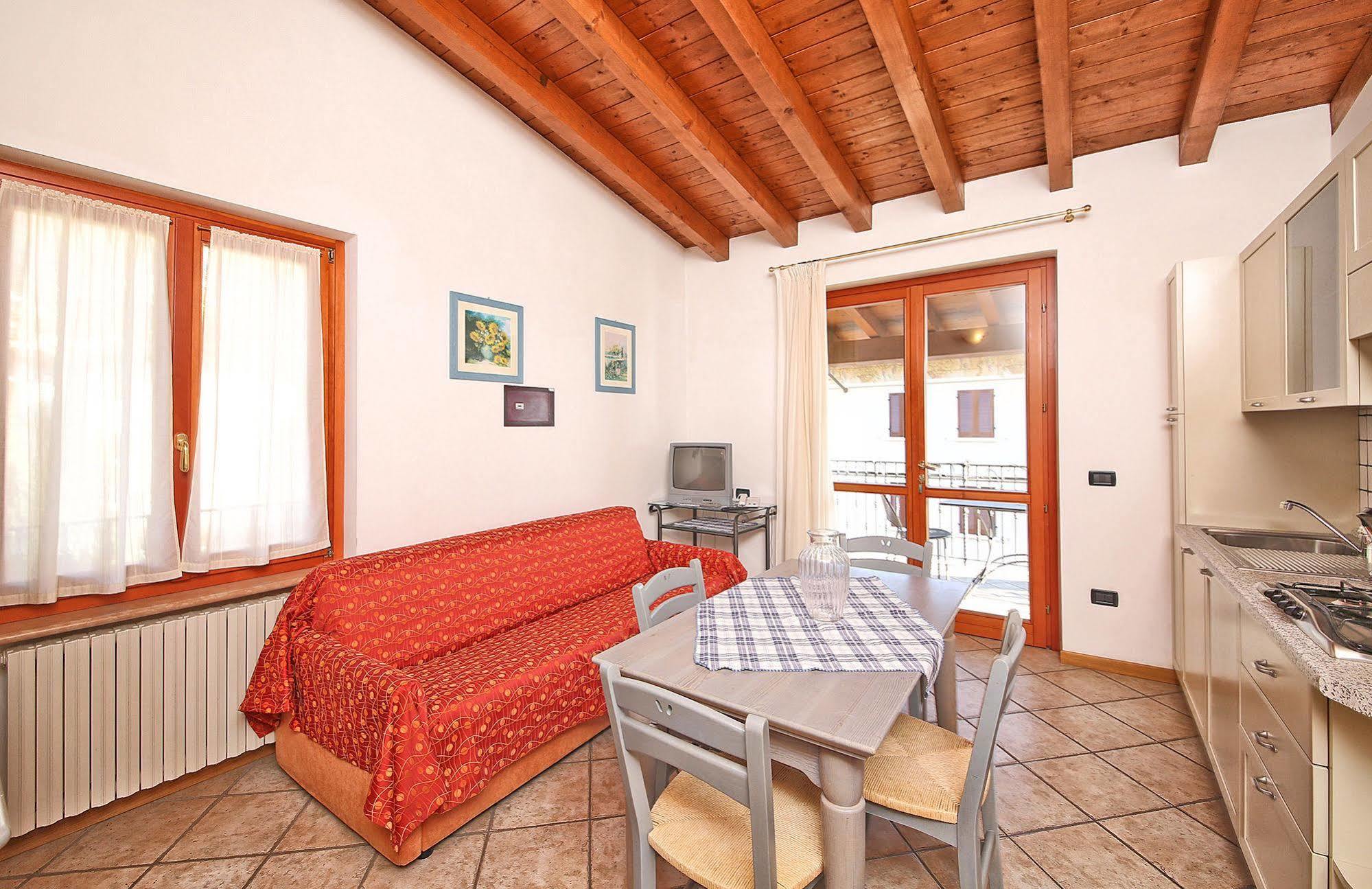 Residence Casa Gardola, Gtsgroup Tignale Buitenkant foto